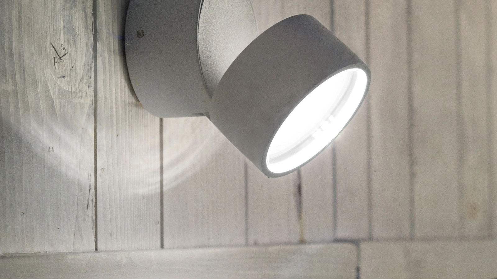 Lampada da esterno Omega di Ideal Lux