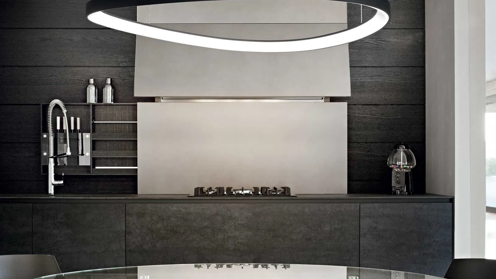 Lampada a sospensione Gemini in metallo con diffusore in policarbonato opale di Ideal Lux