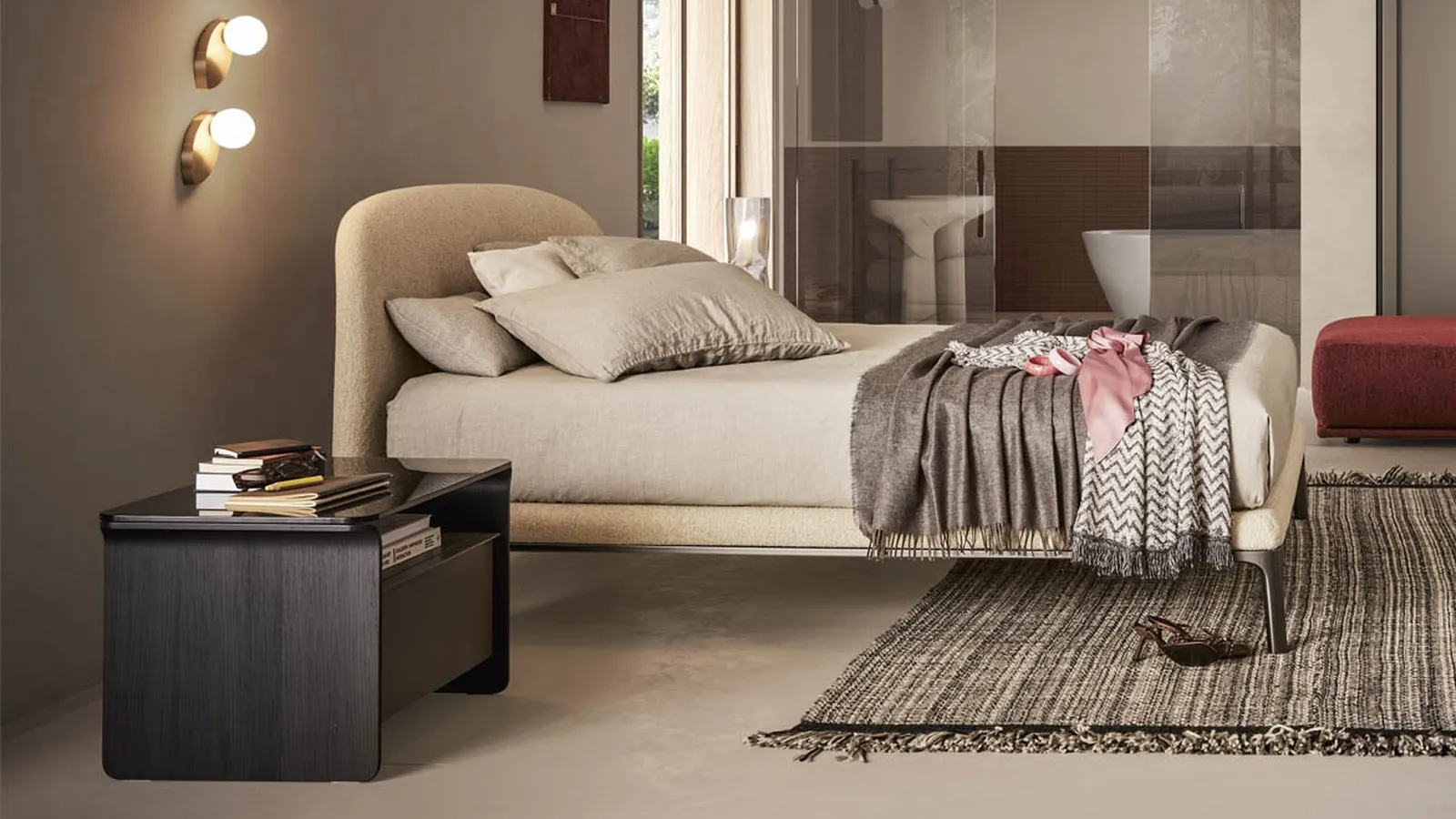 Comodino Nota in laccato e legno con top in vetro di Pianca