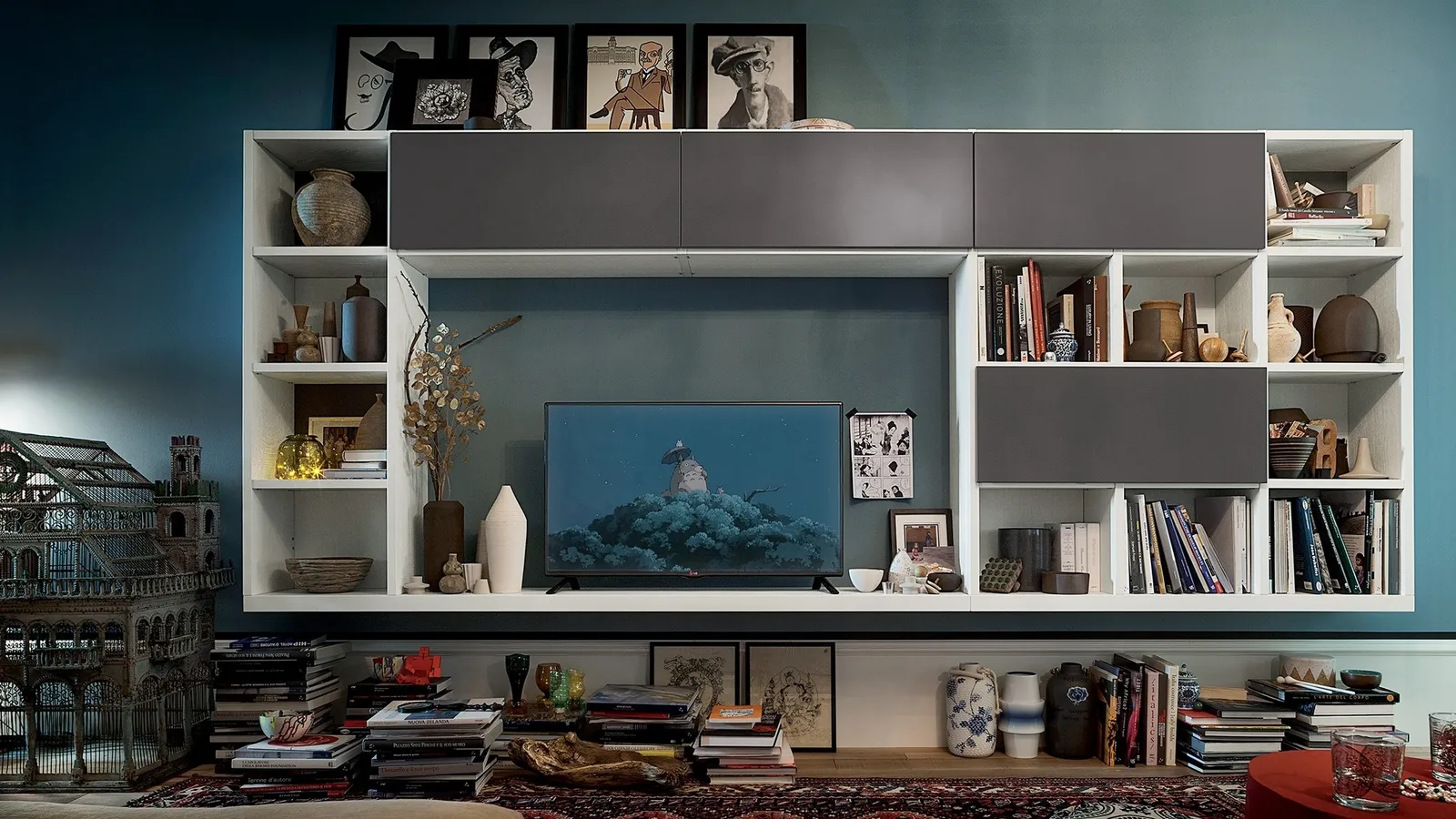 Libreria sospesa Living 02 in frassino laccato di Veneta Cucine