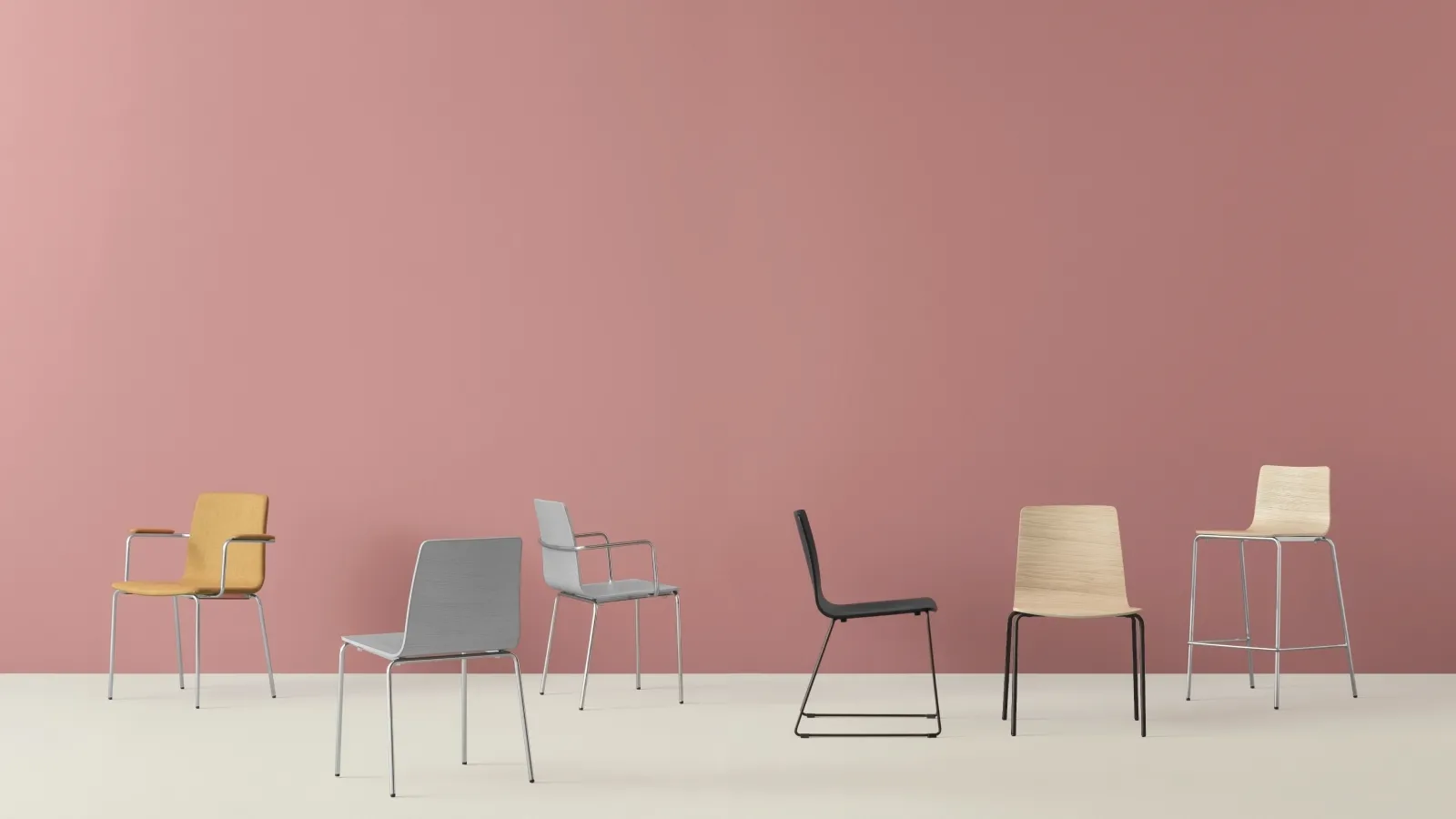 Sedia Inga in legno, tessuto o cuoio di Pedrali