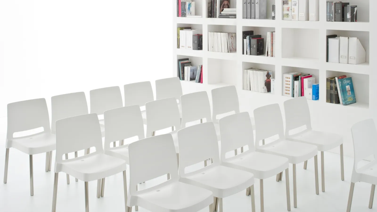 Sedia impilabile Joi di Pedrali