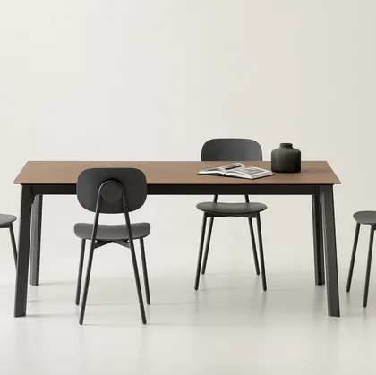 Tavolo allungabile Drop Angoli Raggiati di Pointhouse