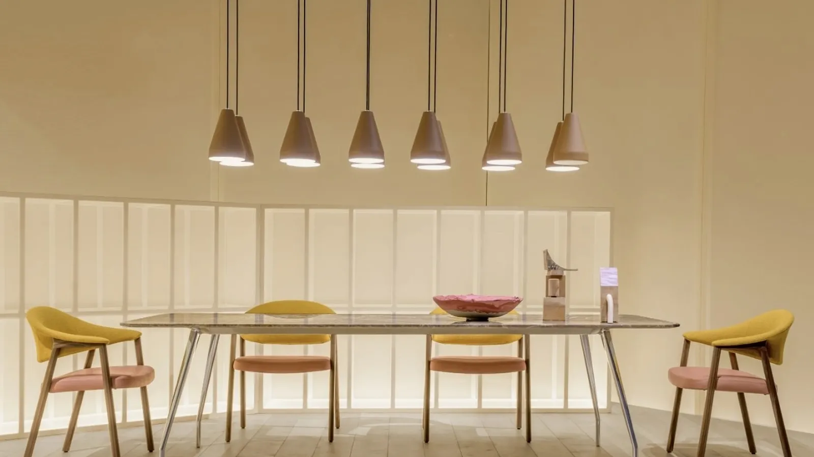 Tavolo Rizz in agglomerato di marmo di Pedrali