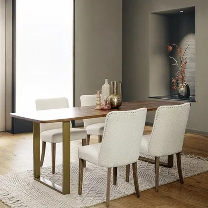 Tavolo in legno Vital di Bizzotto