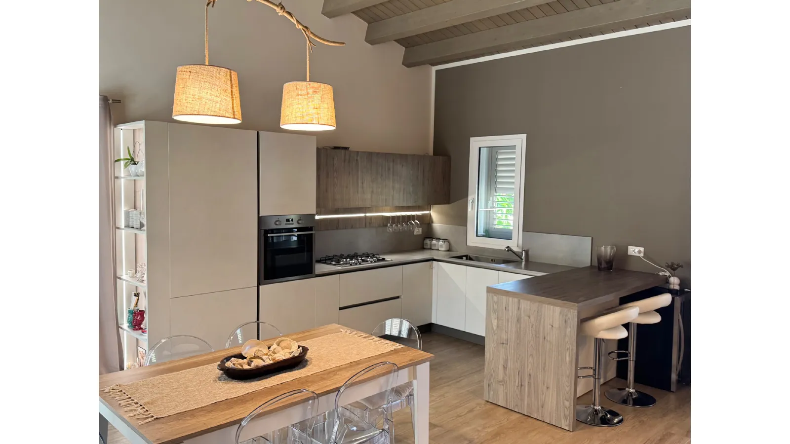 Cucina Start J Veneta color graffiato, gesso e legno a Messina