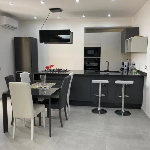 Realizzazioni - Battaglia Arredamenti - Modern Black