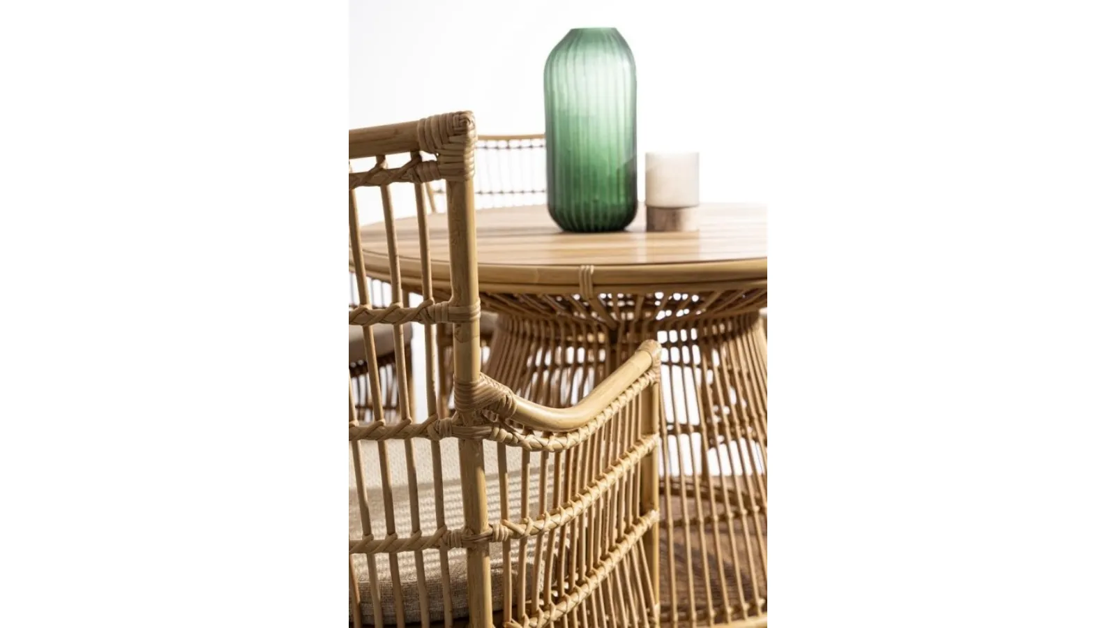 Tavolo e Sedie in alluminio effetto rattan Adelma di Bizzotto