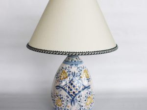 Lampada con Paralume in Ceramica di Caltagirone